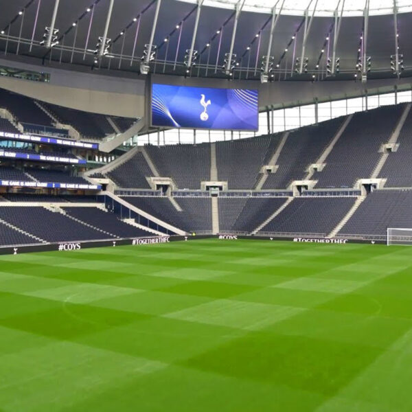 spurs stadium screen